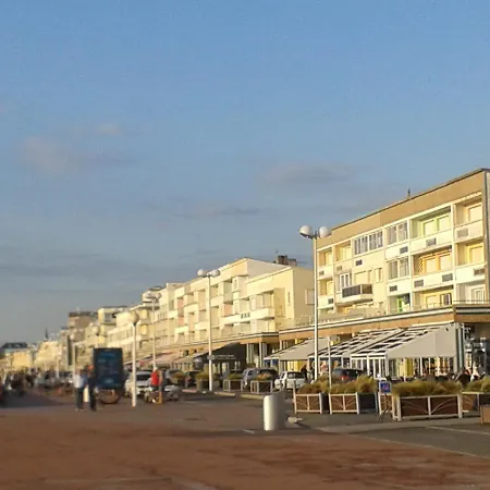 Le Grand Large Apartment